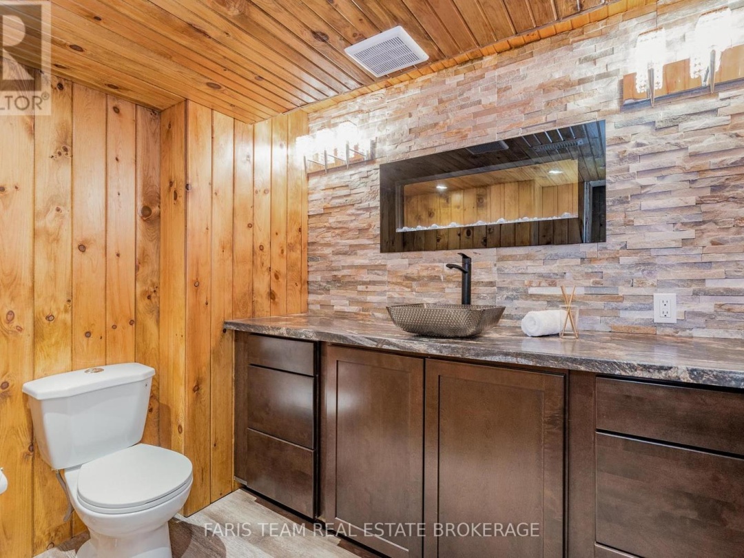 2988 FESSERTON SIDE ROAD, 