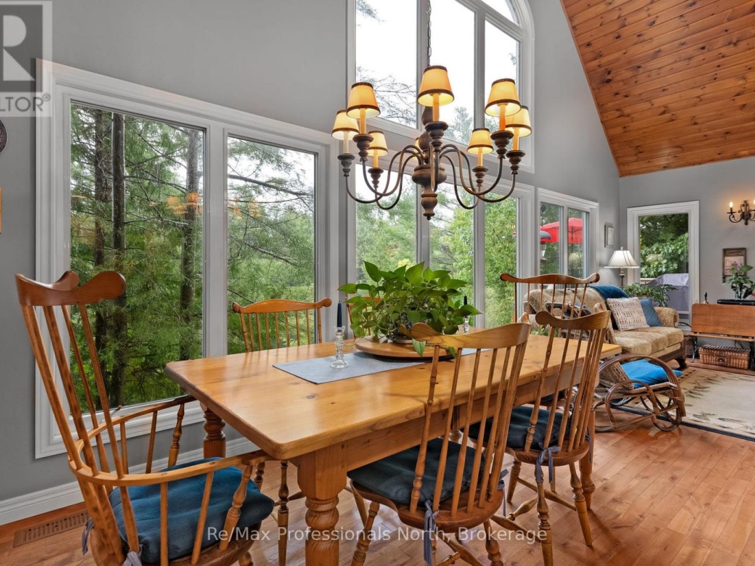 1005 LAIDLAW AVENUE, 