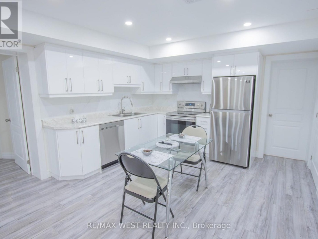 1158 LORNE LANE, 