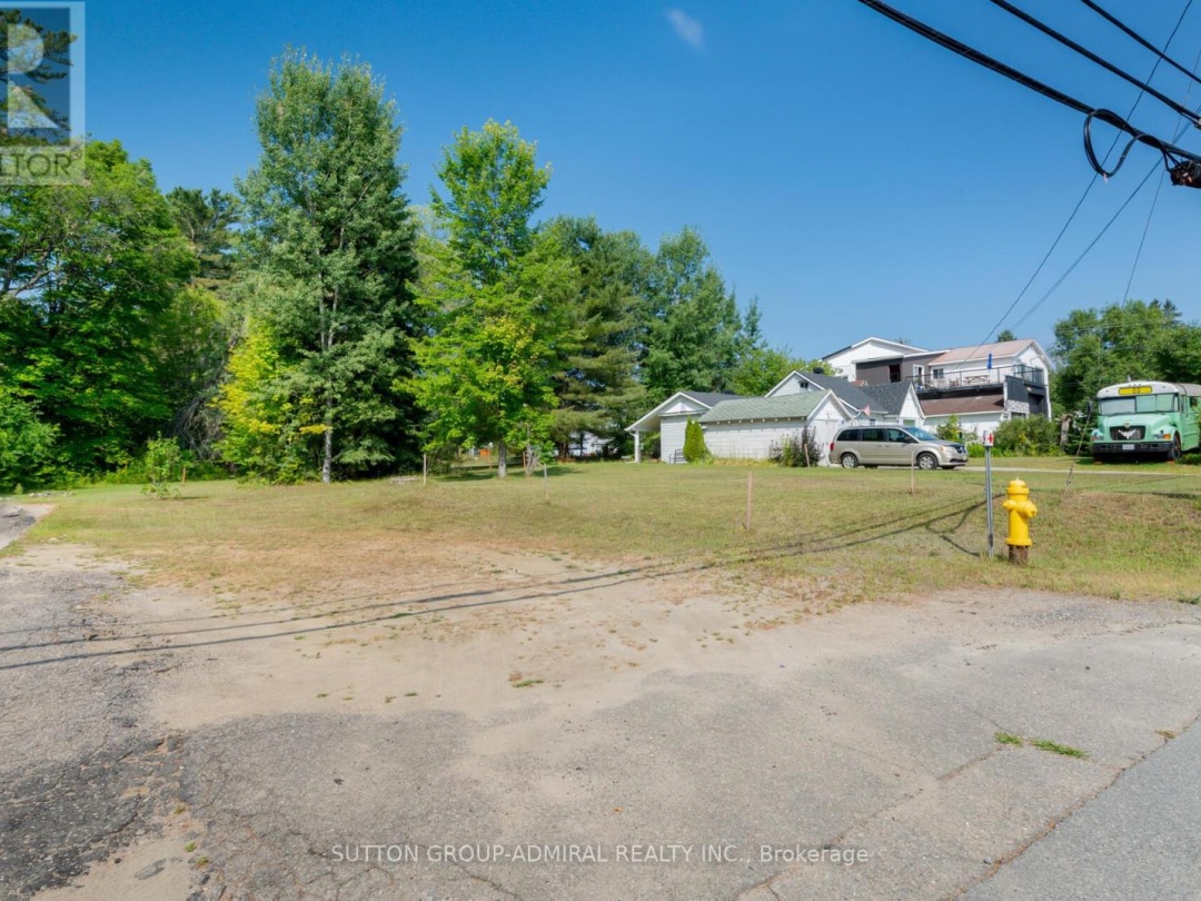 3 - 538 MUSKOKA ROAD N, 
