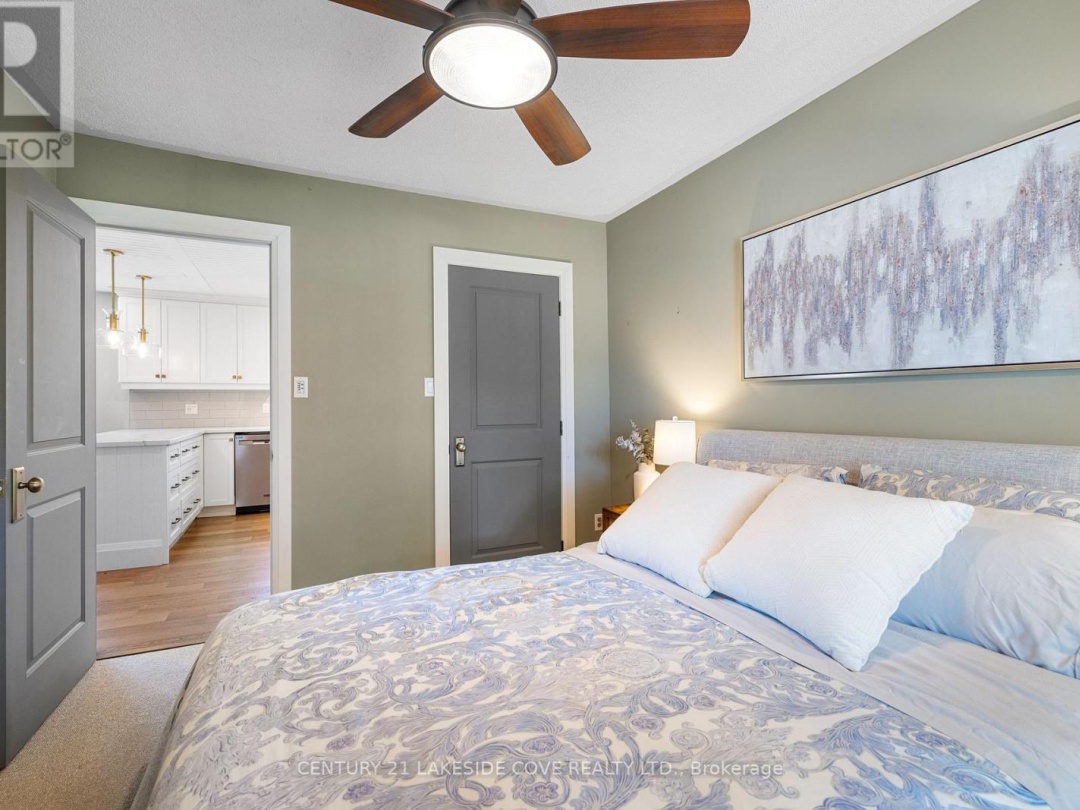 27 POPLAR CRESCENT, 
