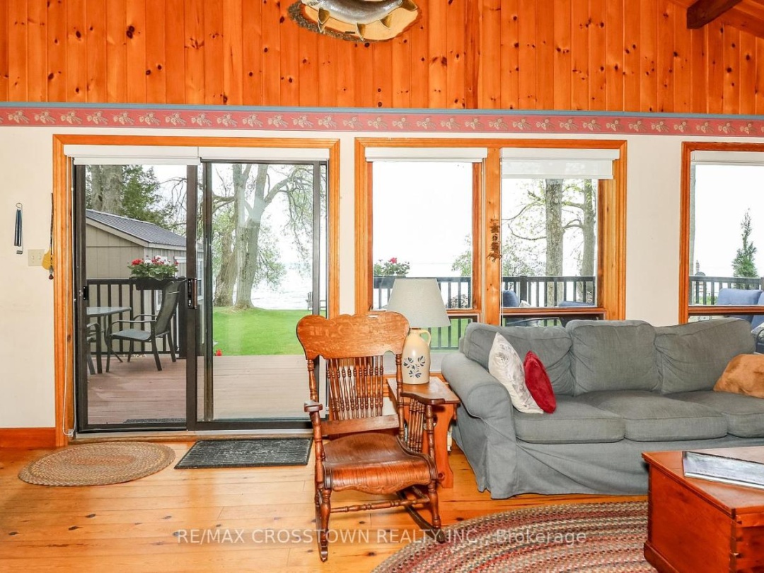 3822 Glenrest Drive, Lake Simcoe