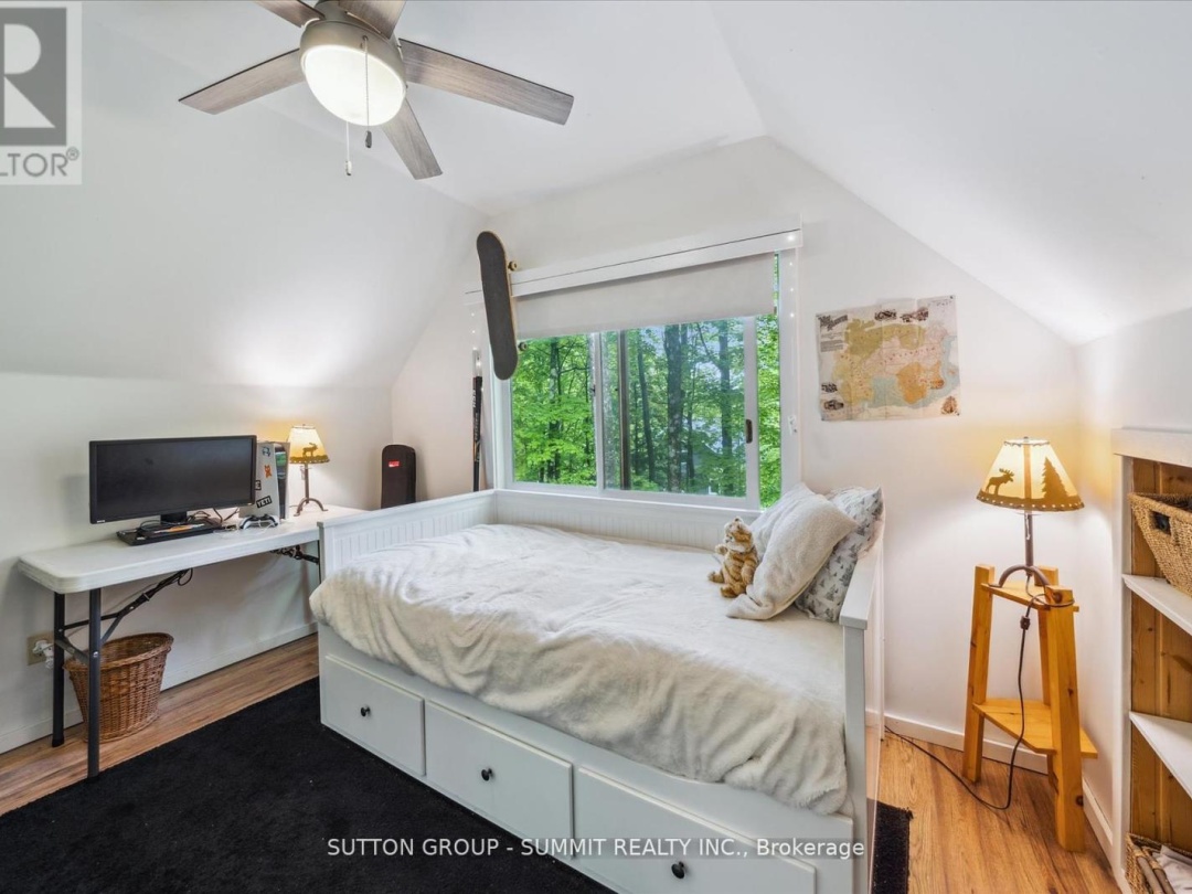 17 SUGARBUSH LANE, 