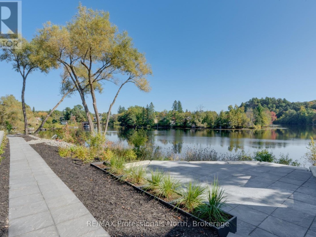 201 - 32 BRUNEL ROAD, Muskoka River