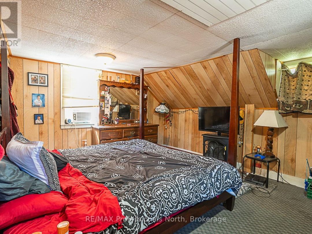 1063 RAVINE ROAD, 