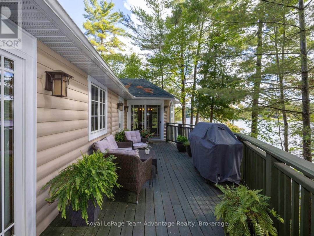 5 FALLINGVIEW TRAIL, 