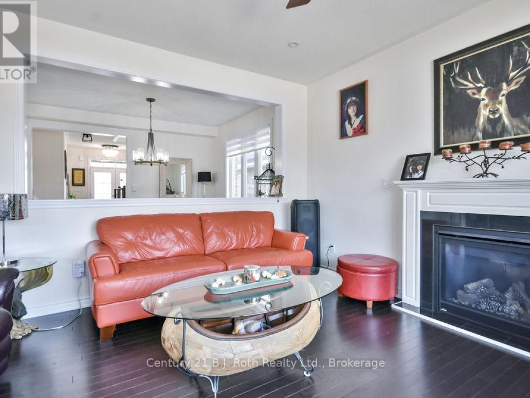 3040 Orion Boulevard, Orillia