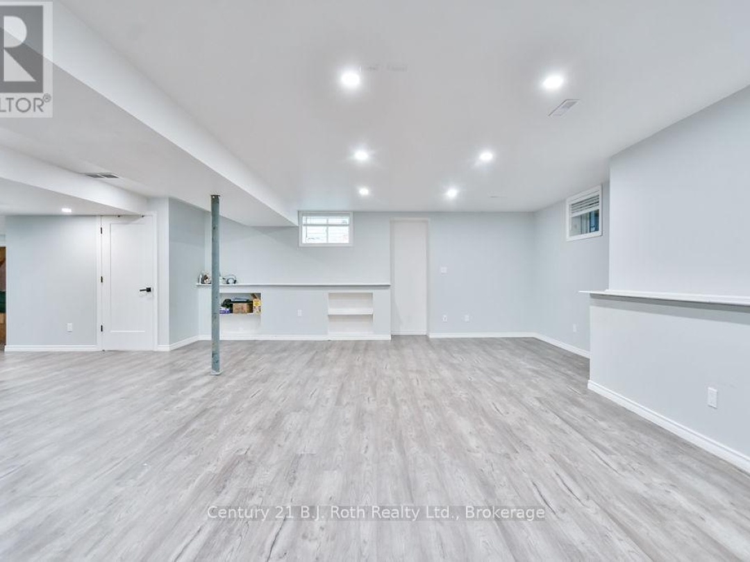 3040 Orion Boulevard, Orillia