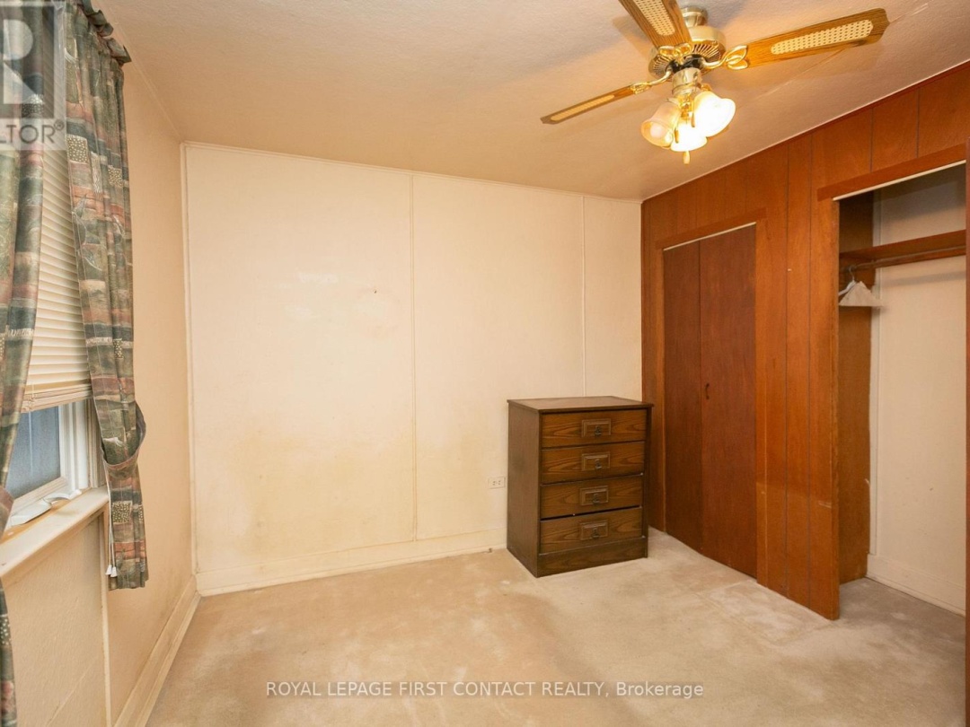 315 GRENVILLE AVENUE, 