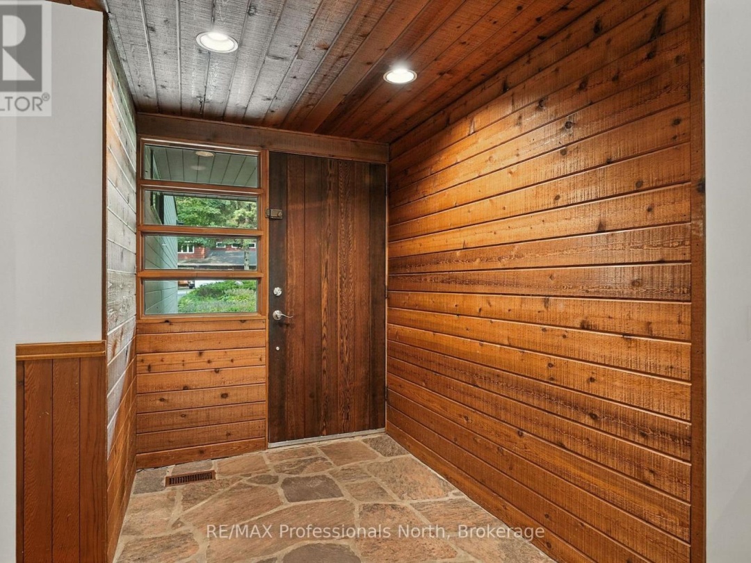 64 WOODLAND DRIVE, 