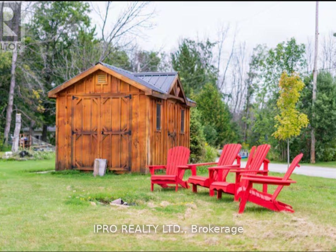 39 LONG POINT ROAD, 