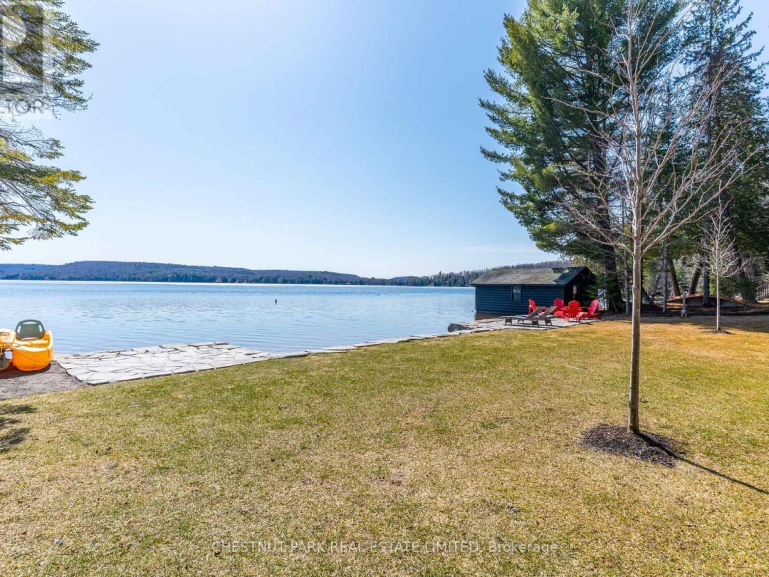 1168 Curry Road, Haliburton Lake