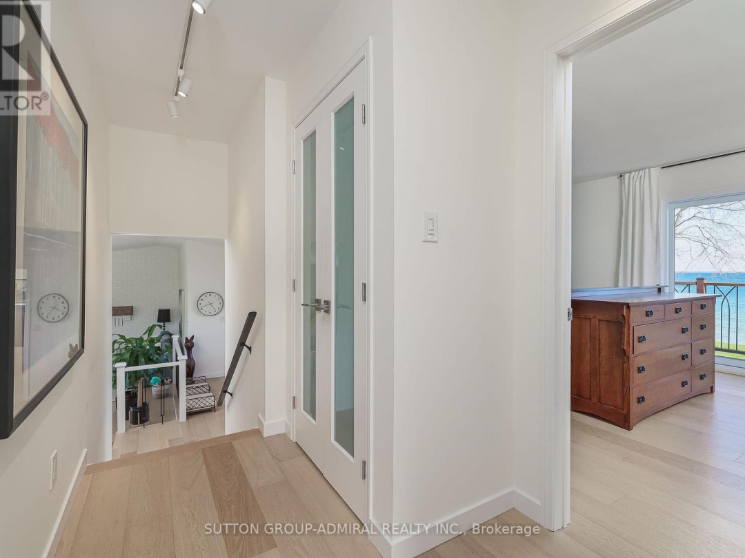 112 BAYSHORE DRIVE, Lake Simcoe