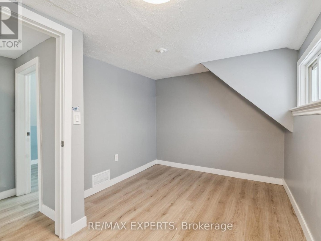282 Gill Street, Orillia