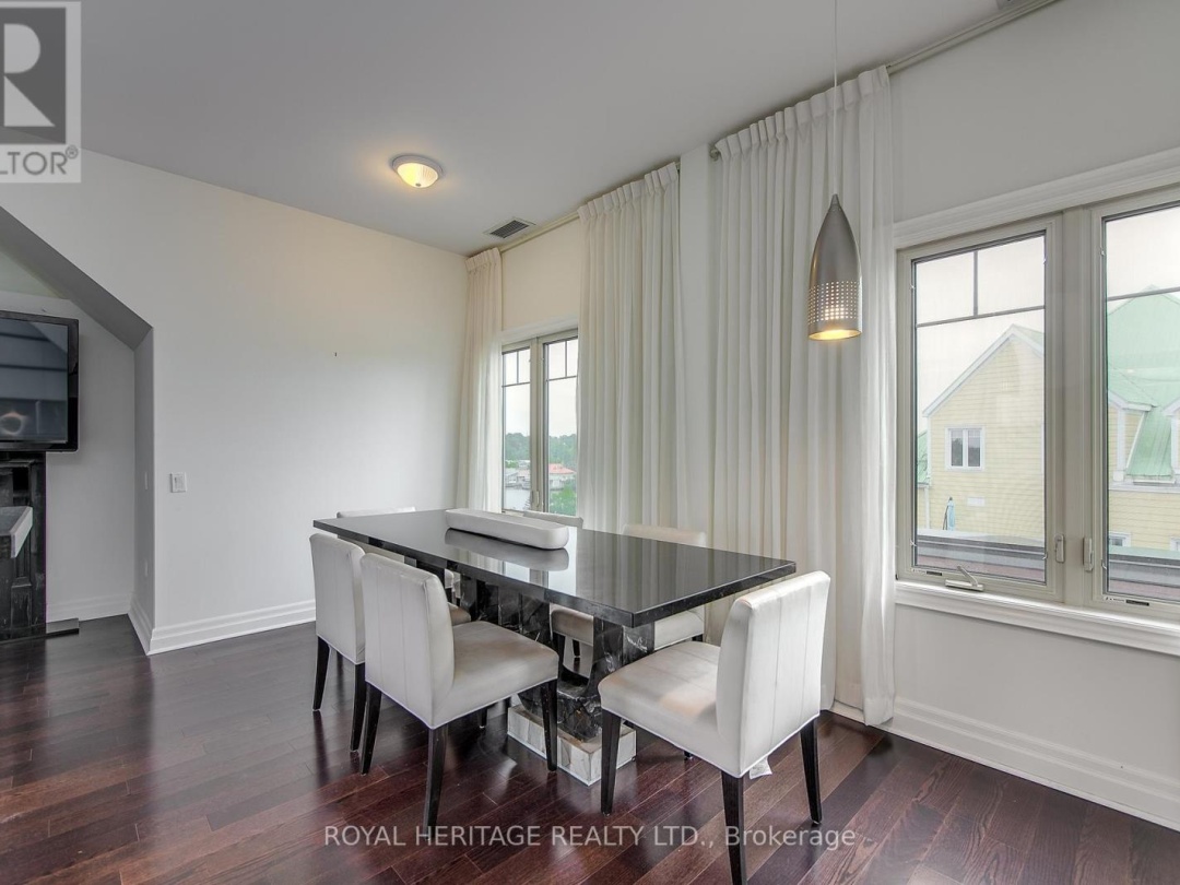 130 STEAMSHIP BAY ROAD, 