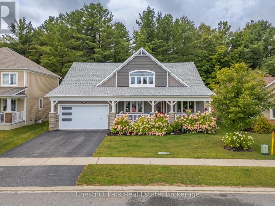 17 WINDSONG CRESCENT, 
