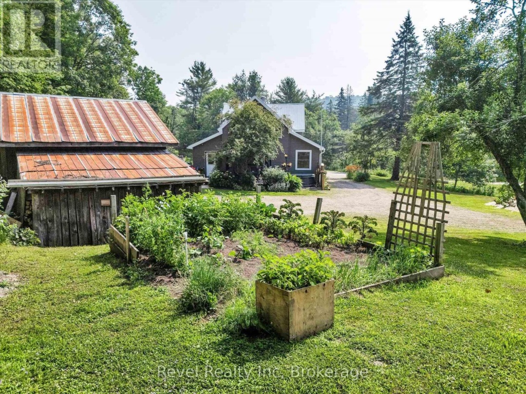 1070 OLD VICTORIA ROAD, 