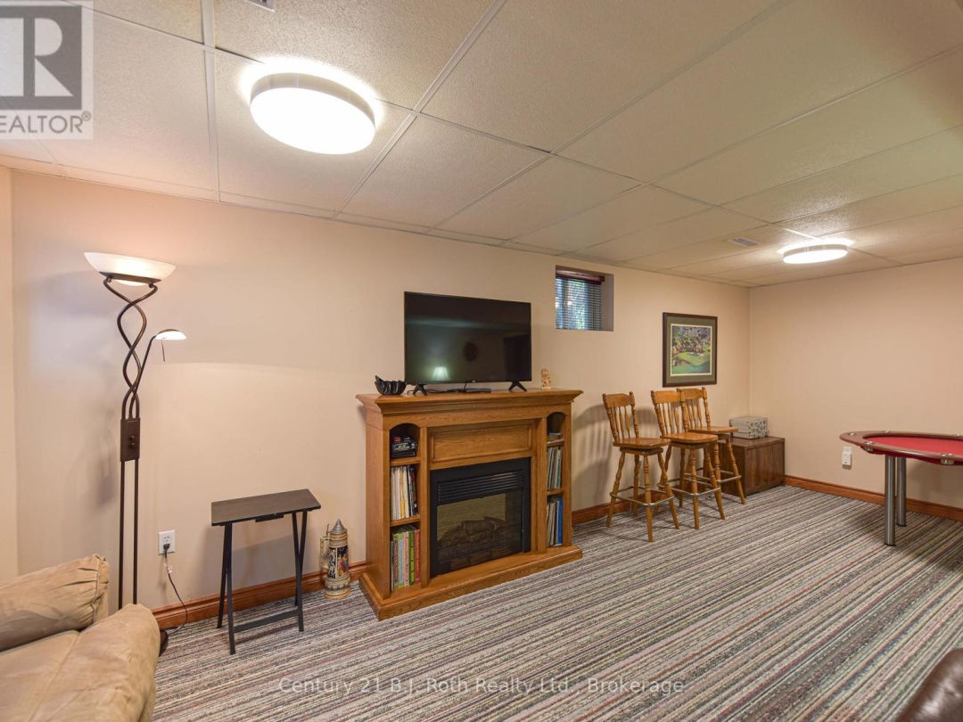 72 CARTER CRESCENT, 