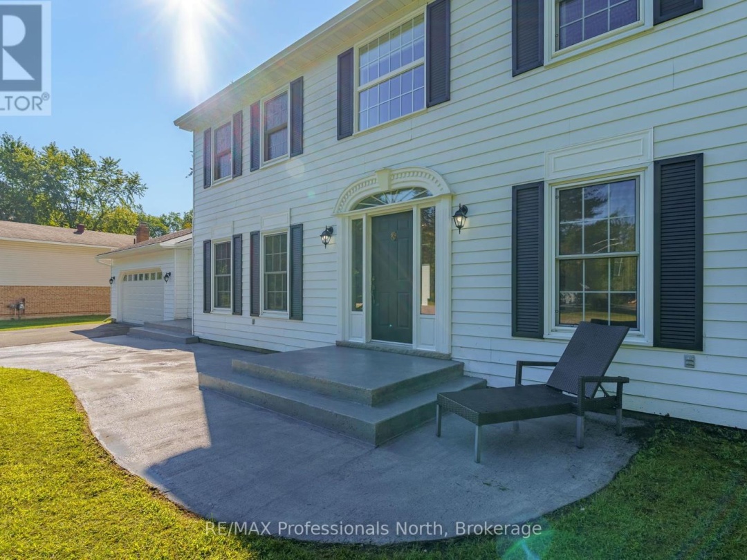 16 BROBST FOREST CRESCENT, 