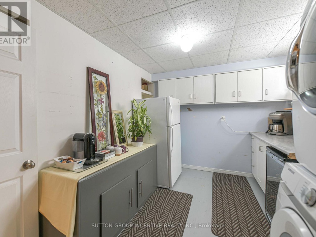 78 VANESSA DRIVE, 