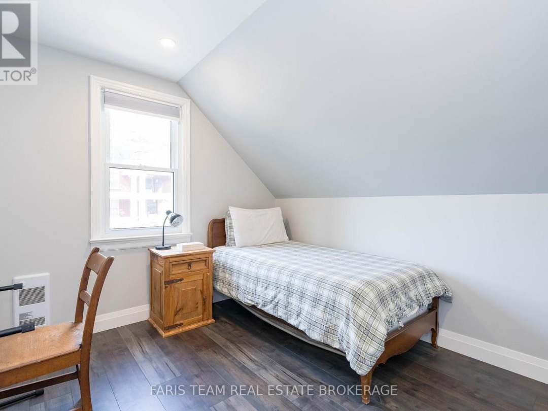 44 TECUMSETH STREET, 