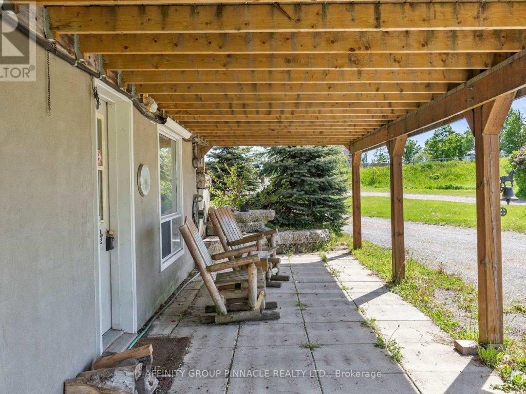572 COUNTY RD 8 ROAD, 