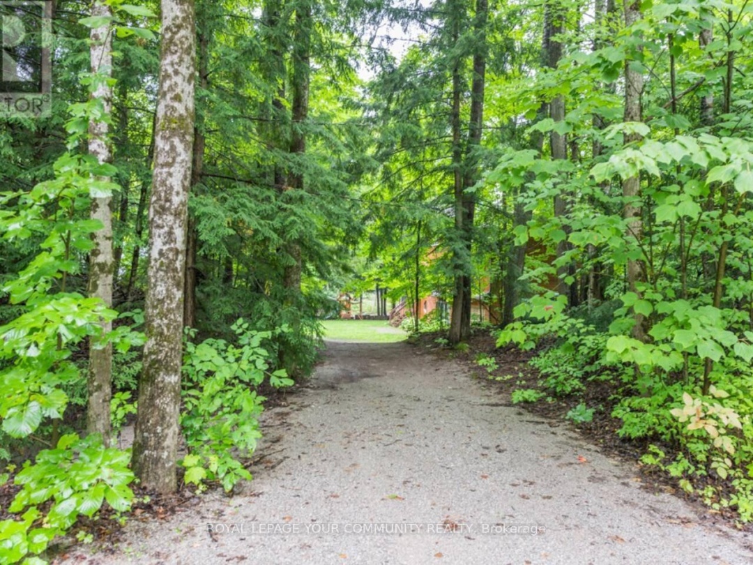 2085 Crystal Lake Road, Trent Lakes
