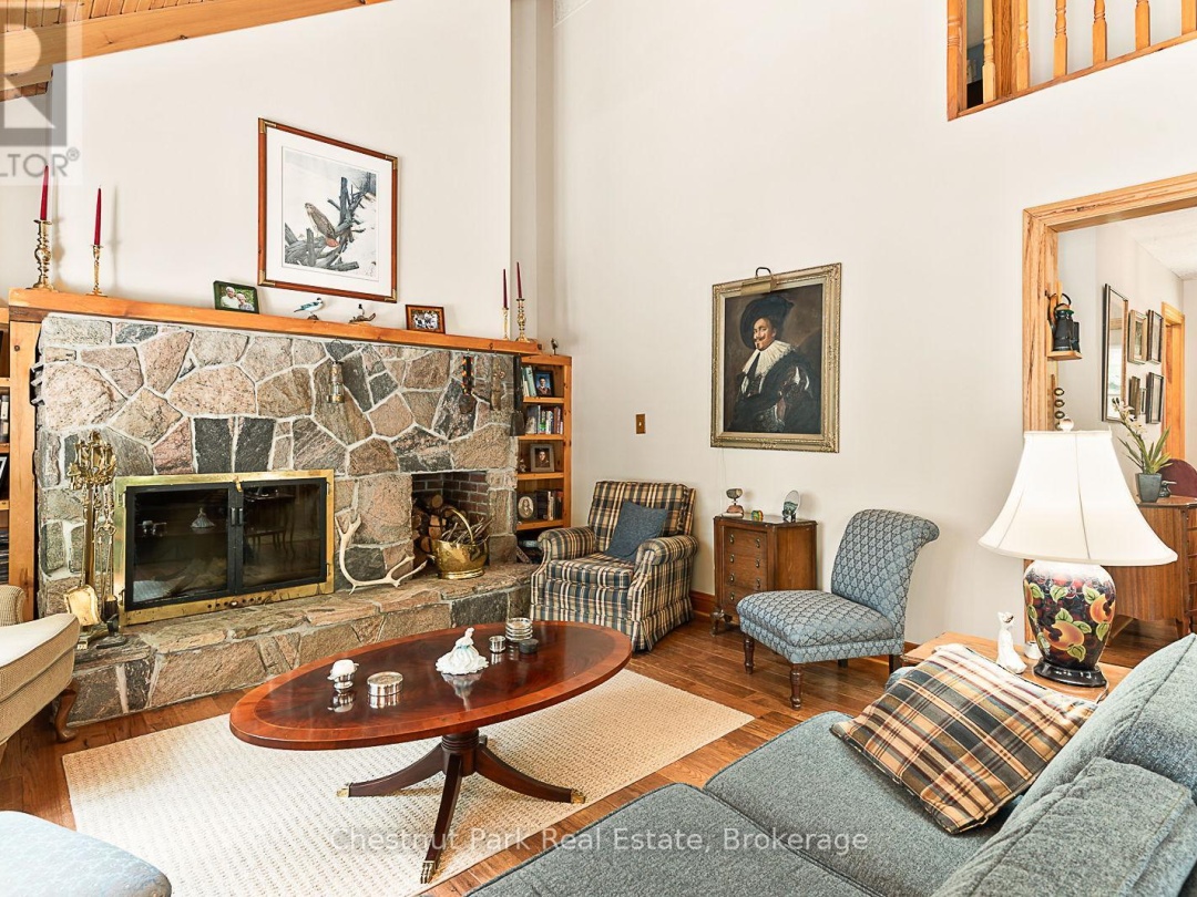1003 Arnott Lane, Redstone Lake