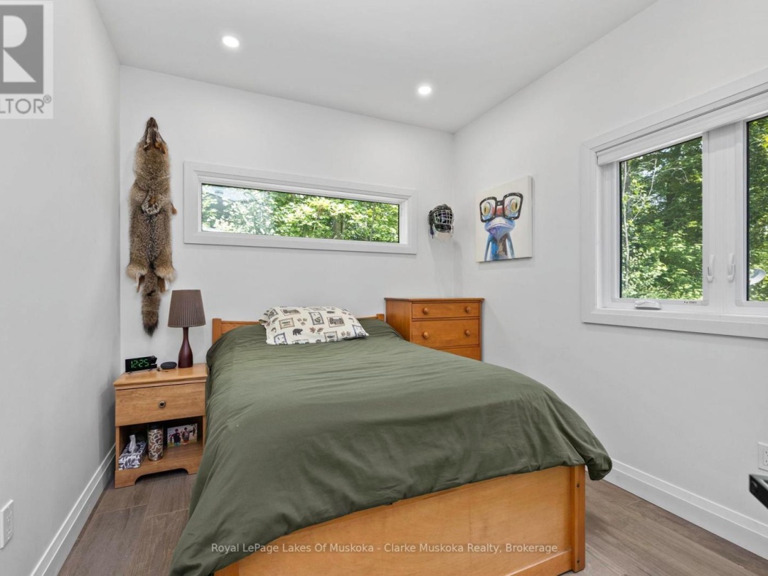 3278 RUSSELL DRIVE, 