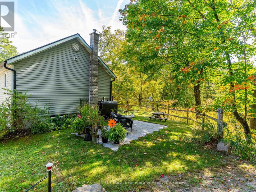 1834 SCOTCH LINE ROAD W, 