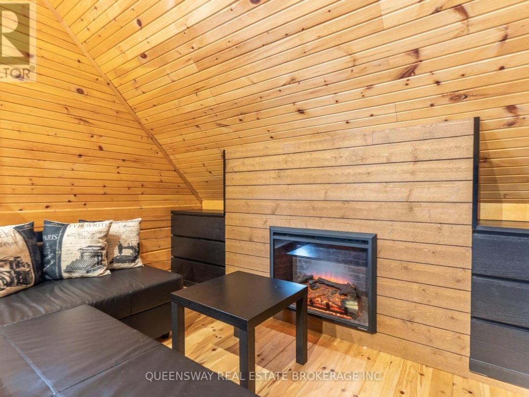 1280 Black Beach Lane, Dalrymple-south Lake