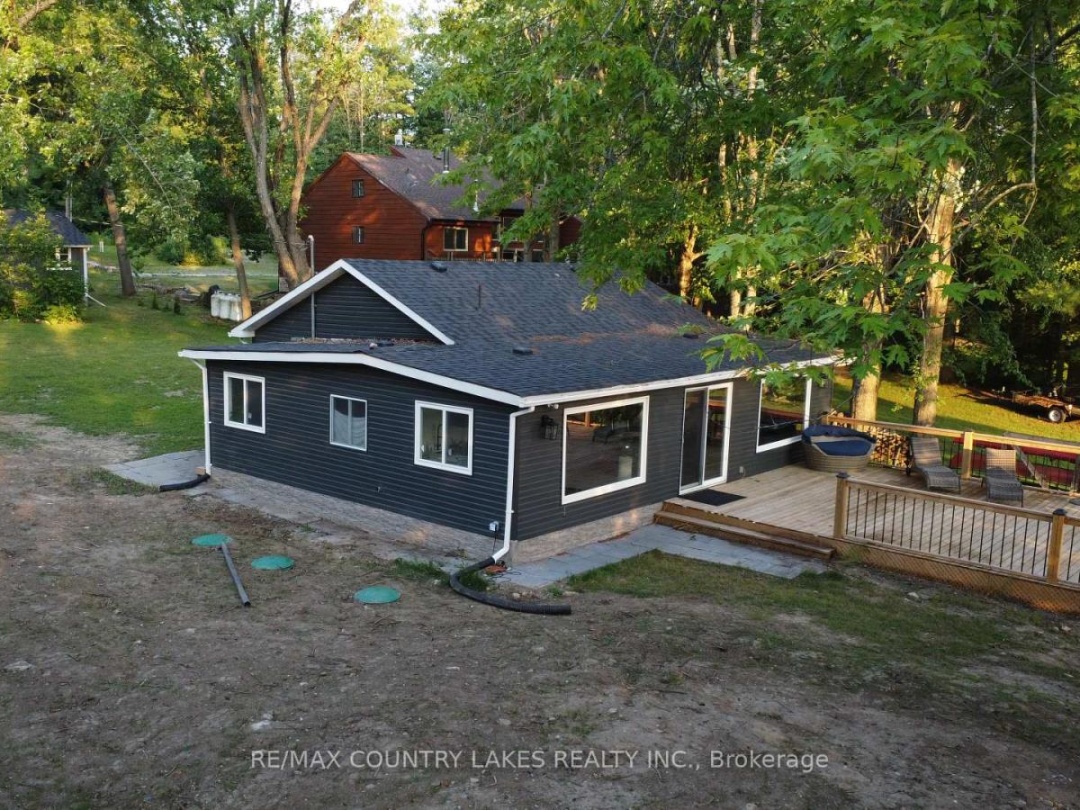 10 ROCKSIDE LANE, 