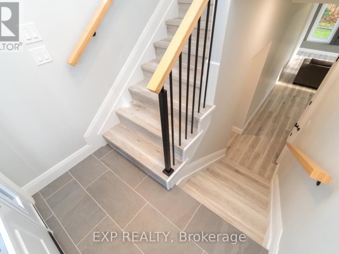 39 BECKETTS SIDE ROAD, 