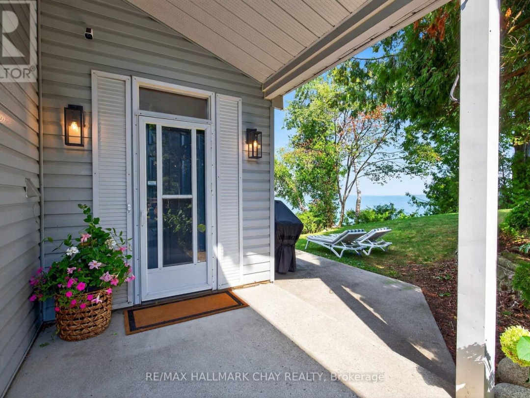 43 MOON POINT DRIVE, 