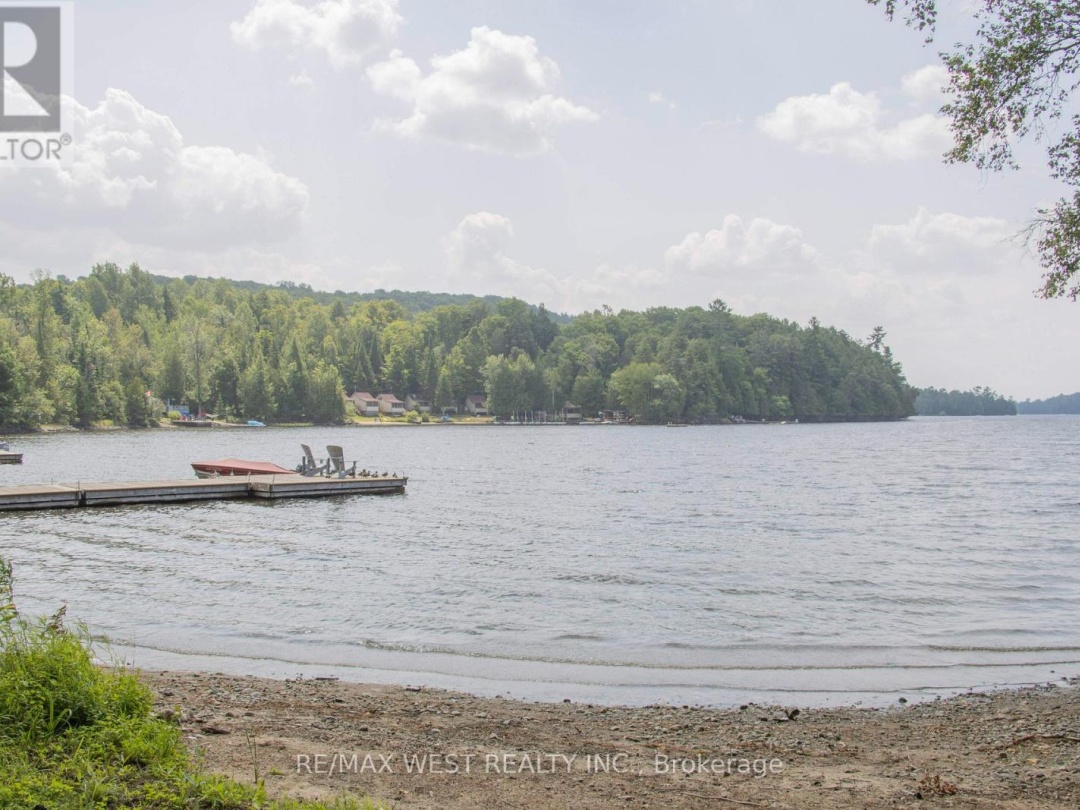 1158 LORNE LANE, 