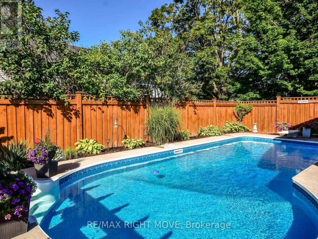 2009 MARCHMONT ROAD, 