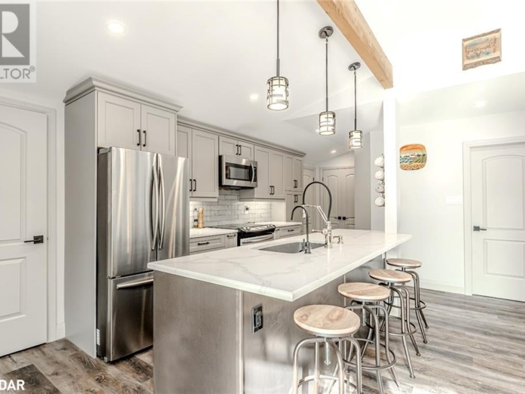 1710 Sandhill Road, Waubaushene