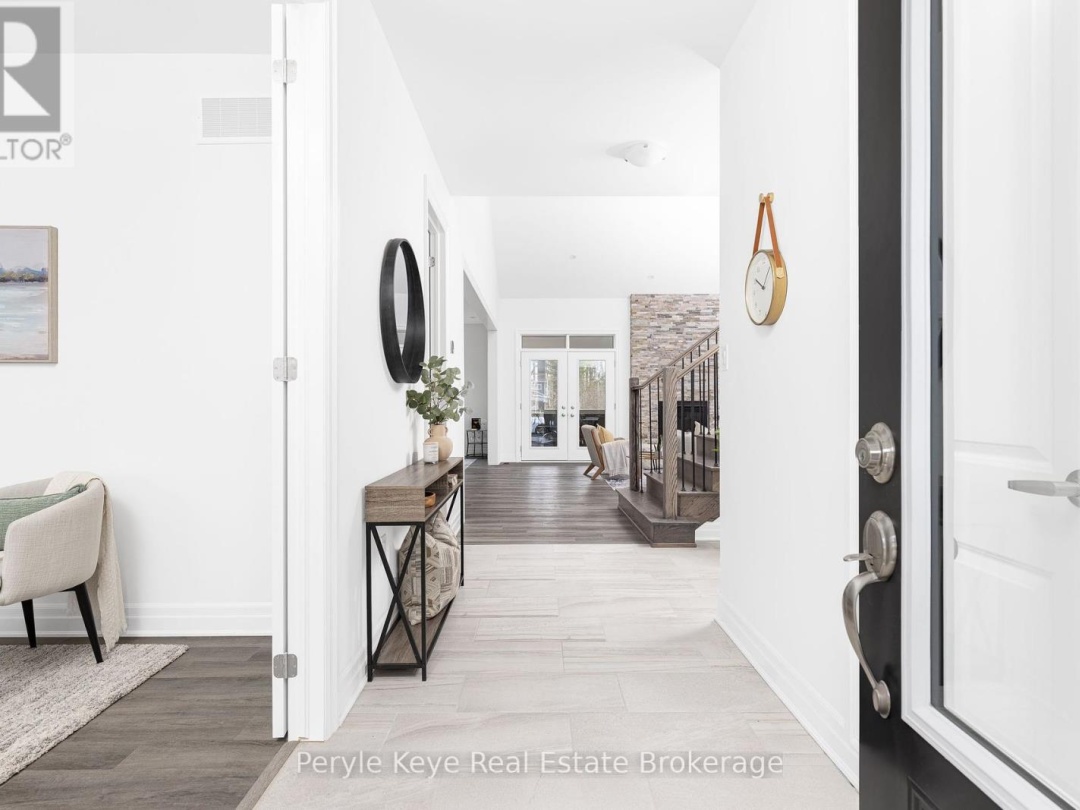 30 DYER CRESCENT, 