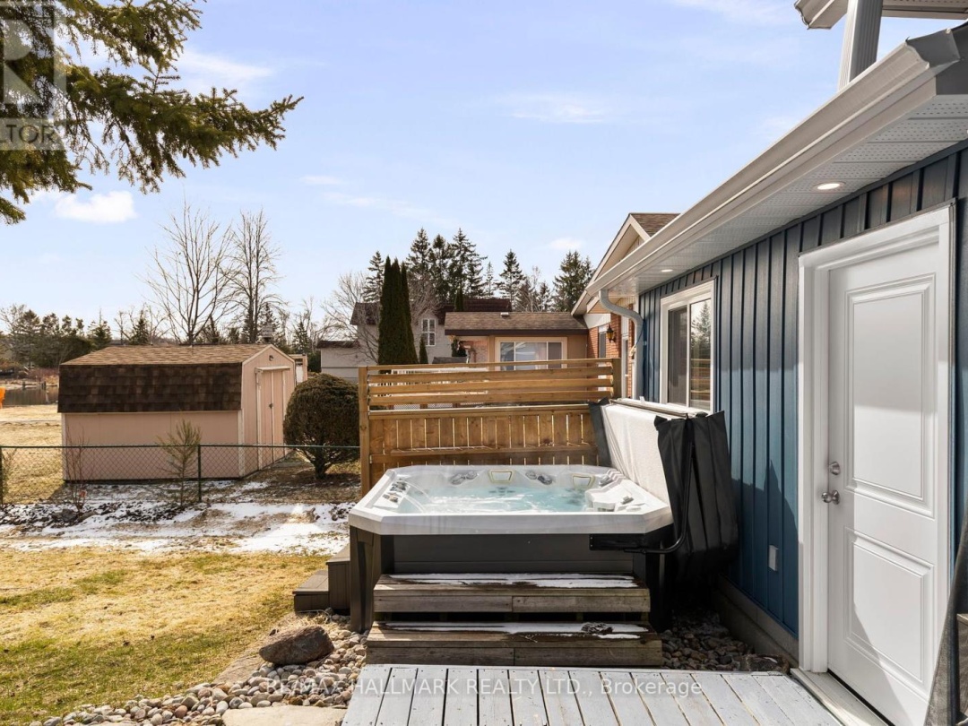 13 Pinetree Court, Simcoe Lake