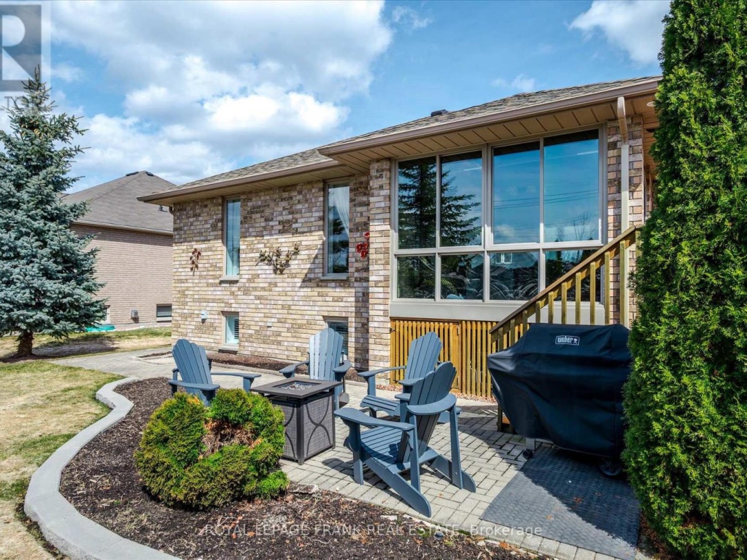 42 HUNTINGWOOD CRESCENT, 