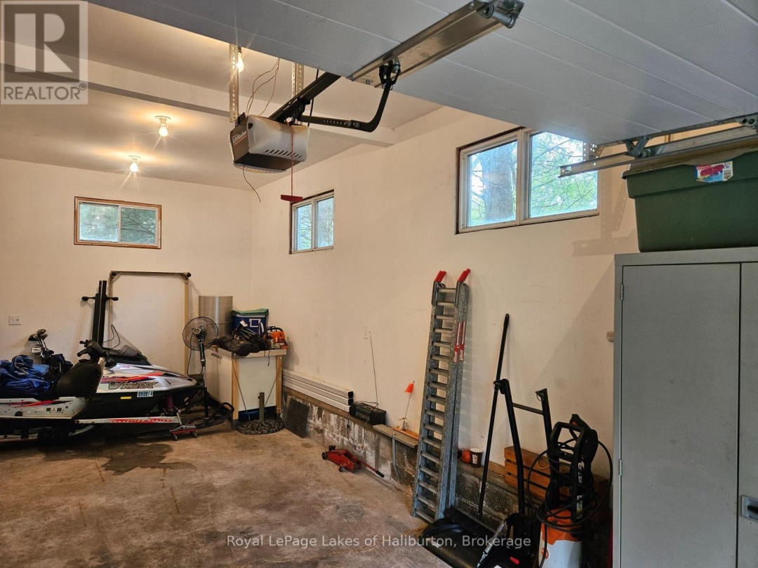 1093 LAMAR DRIVE, 