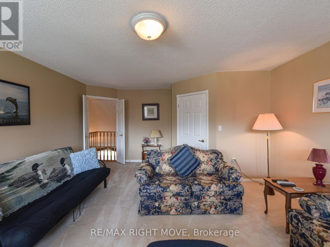 408 40 Museum Drive, Orillia