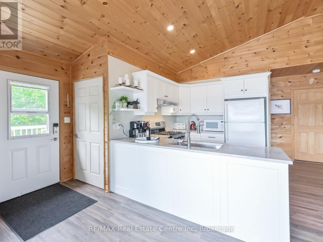 22 SOUTH CRANE LAKE ROAD, 