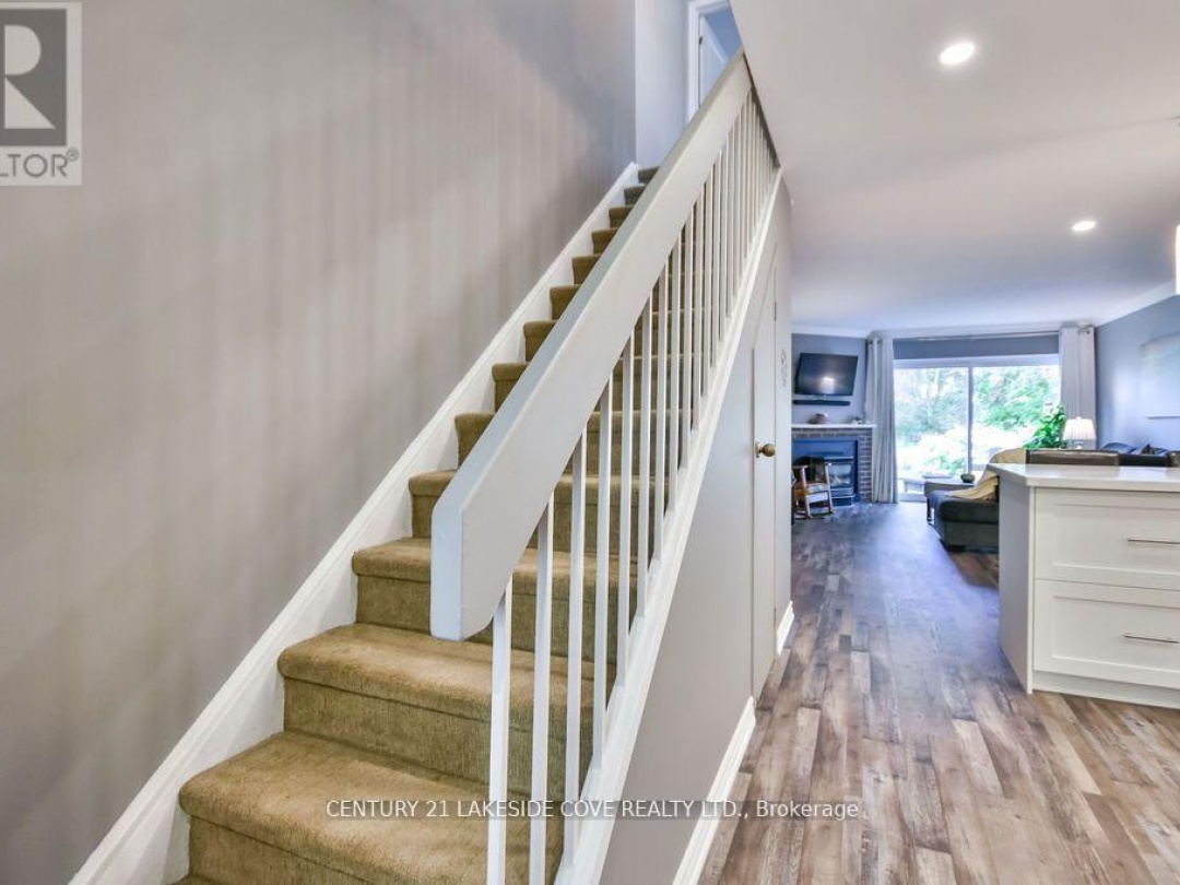 UNIT #7 - 70 LAGUNA PARKWAY, 