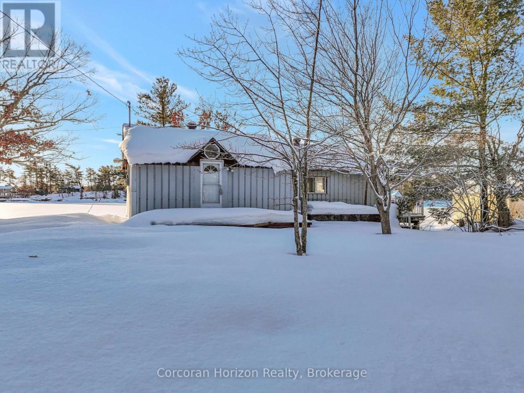 64 Wolverine Beach Road, Georgian Bay