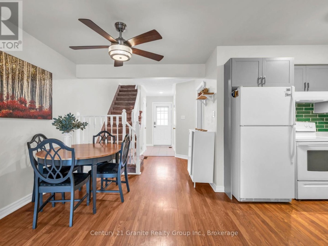 365 John Street S, Gravenhurst