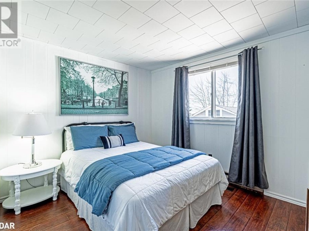 185 AVERY POINT Road, 