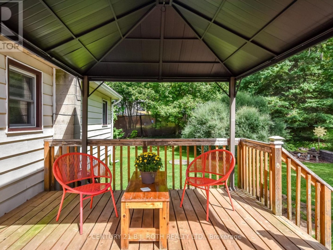 1039 DIVISION ROAD E, 