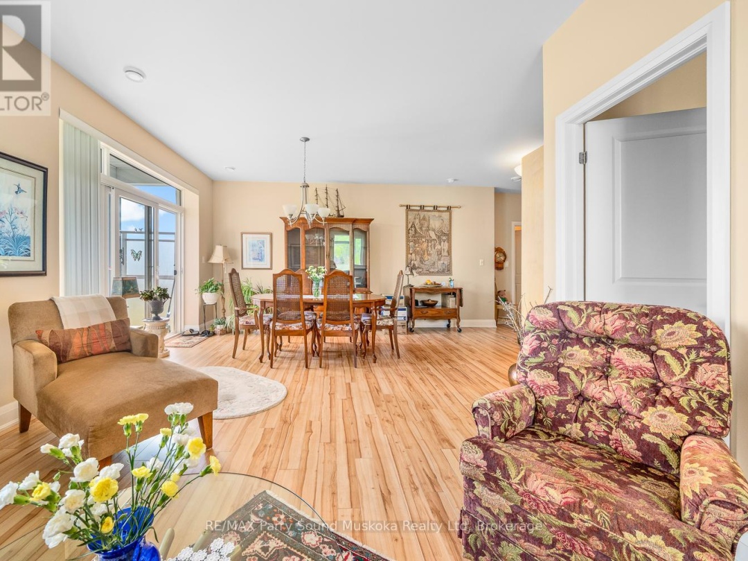 304 20 Silver Birch Court, Parry Sound