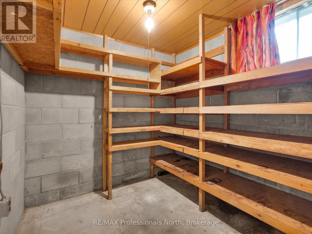 1716 GRAVENHURST PARKWAY, 